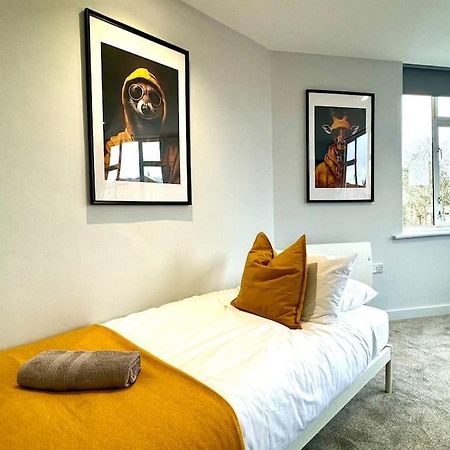 Massive 3 Bedroom - Ground Floor - Near The Beach! 伯恩茅斯 外观 照片